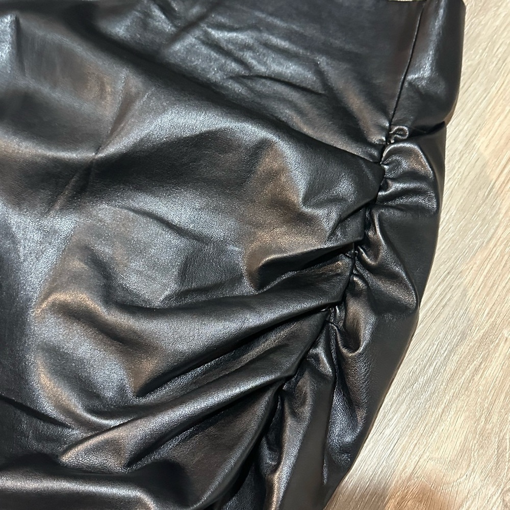 Zara Black Faux Leather Skirt with Side Ruching Size S 🦄 - Picture 2 of 7